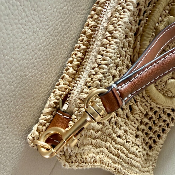Authentic Tory Burch 155038 Natural Raffia Ella Crochet Pouch Wristlet - Picture 8 of 10